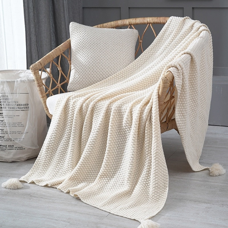 Traditional Knit Throw with Tassels